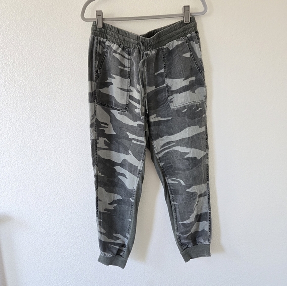 Splendid Boardwalk Jogger Camo Print  Linen Blend Olive Green size Large - Picture 2 of 16